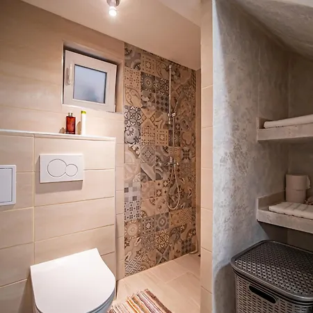 Sisnikova Hisa Ilirska Bistrica