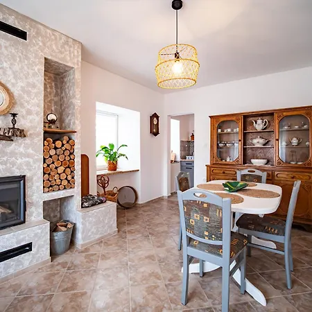 Holiday home Sisnikova Hisa